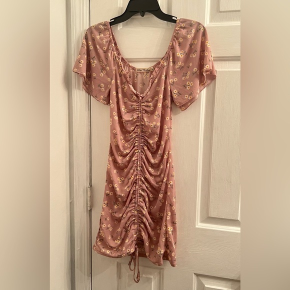 Size small purple daisy floral flower print vneck ruffle cinch dress - Picture 2 of 5